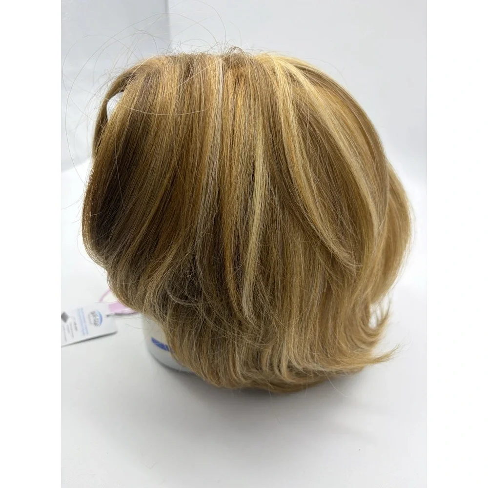Short Vivica‎ A Fox Wig Layered Style Stretch Cap Blonde/ Carmel Gail